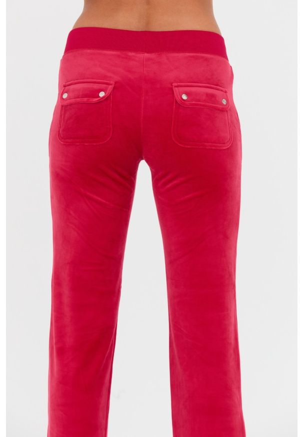 Juicy Couture - JUICY COUTURE Czerwone spodnie dresowe Del Ray Pocket Pant. Kolor: czerwony. Materiał: dresówka