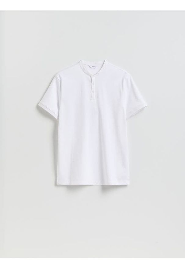 Reserved - Koszulka polo slim - biały. Typ kołnierza: polo. Kolor: biały. Materiał: dzianina, bawełna