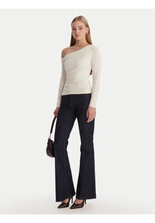 Guess Bluzka W6RP02 KC1J2 Écru Regular Fit. Materiał: wiskoza