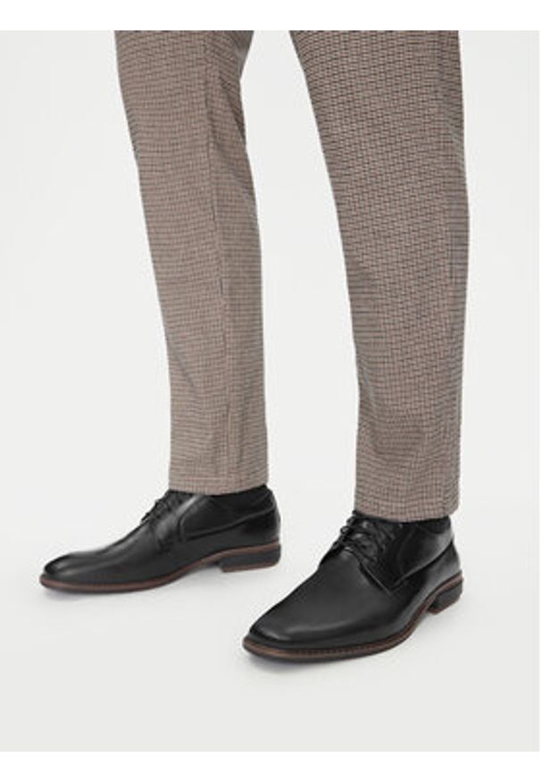 Lasocki Półbuty ZAHARY-03A MI25 Czarny. Kolor: czarny. Materiał: skóra