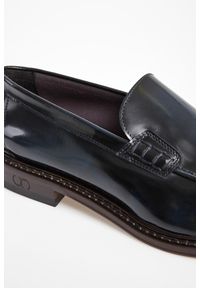 Loafersy męskie skórzane CESARE CASADEI. Materiał: skóra