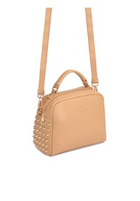 Kazar - Skórzana torebka kuferek zdobiona nitami. Kolor: beżowy. Wzór: aplikacja. Materiał: skórzane. Rodzaj torebki: do ręki #6