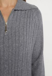 Born2be - Szara Sukienka z Bawełną i Wełną z Kołnierzykiem na Suwak Tereithra. Okazja: na co dzień, na spotkanie biznesowe. Kolor: szary. Materiał: wełna, bawełna. Typ sukienki: proste. Styl: wizytowy, casual, elegancki, biznesowy #7