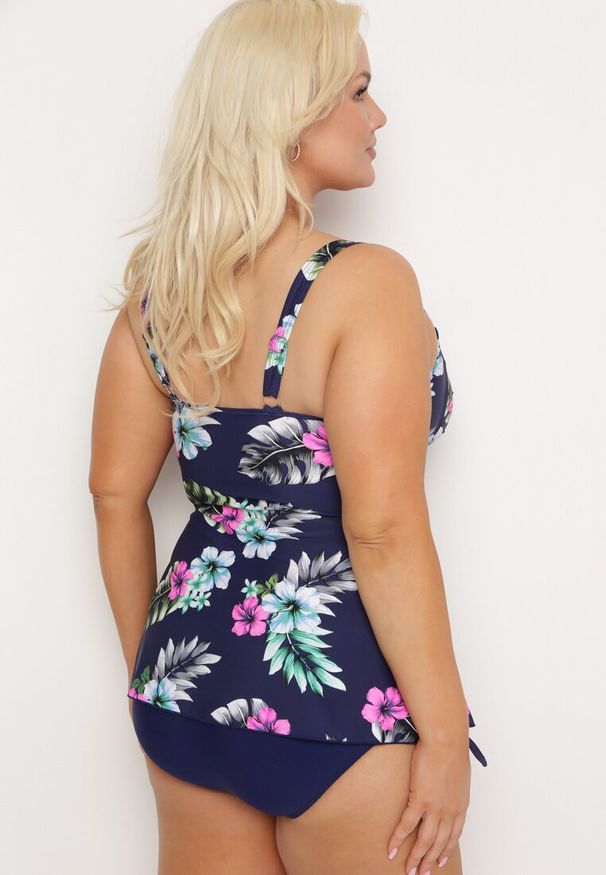 Born2be - Granatowe Dwuczęściowy Strój Kąpielowy z Topem i Majtkami z Wysokim Stanem Talmeria. Stan: podwyższony. Kolekcja: plus size. Kolor: niebieski. Wzór: kwiaty