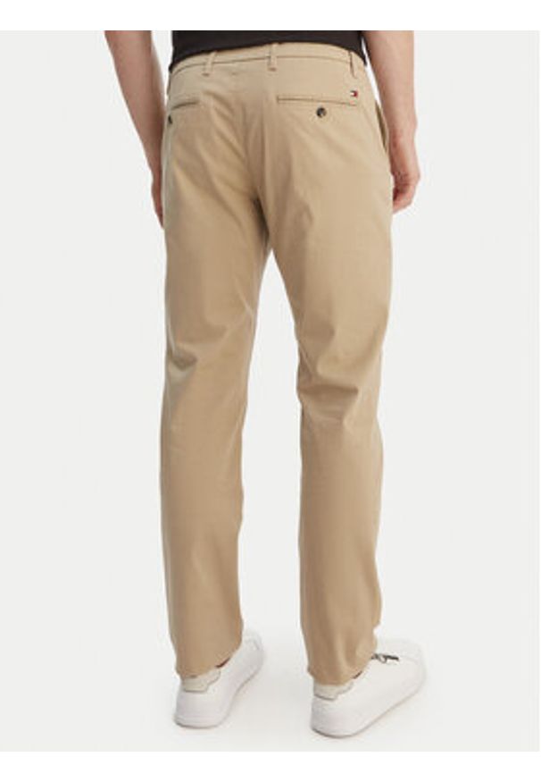 TOMMY HILFIGER - Tommy Hilfiger Chinosy Denton MW0MW41923 Beżowy Regular Fit. Kolor: beżowy. Materiał: bawełna
