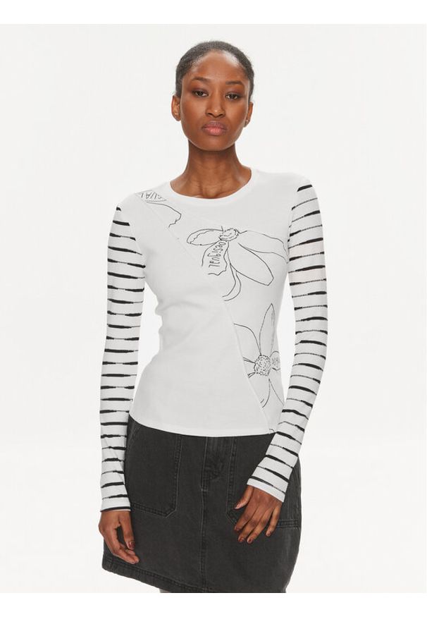 Desigual Bluzka Boston 24SWTK70 Biały Slim Fit. Kolor: biały. Materiał: bawełna