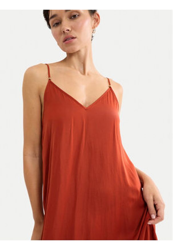 Triumph Sukienka letnia Summer Satin 10227240 Pomarańczowy Relaxed Fit. Kolor: pomarańczowy. Materiał: syntetyk. Sezon: lato