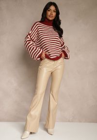 Renee - Bordowy Golf z Dodatkiem Wełny Ozdobiony Paskami Monarria. Okazja: na co dzień. Typ kołnierza: golf. Kolor: czerwony. Materiał: wełna. Wzór: aplikacja. Styl: casual, elegancki #3