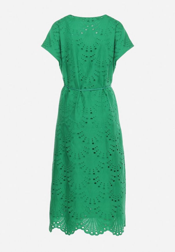 Born2be - Zielona Sukienka z Bawełny Zdobiona Haftem z Krótkim Rękawem i Materiałowym Paskiem Dimisha. Okazja: na co dzień. Kolor: zielony. Materiał: materiał, bawełna. Długość rękawa: krótki rękaw. Wzór: haft, aplikacja. Typ sukienki: dopasowane, proste. Styl: casual