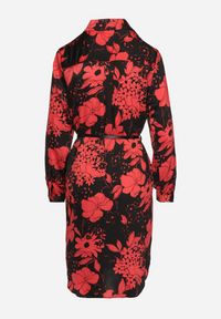 Born2be - Czarno-Czerwona Koszulowa Sukienka z Wiskozą w Kwiatowy Wzór z Dodatkowym Paskiem Ninira. Okazja: na spacer, na co dzień. Kolor: czarny. Materiał: wiskoza. Wzór: kwiaty. Typ sukienki: koszulowe. Styl: elegancki, casual, klasyczny #7