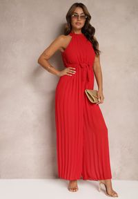Renee - Czerwony Kombinezon z Dekoltem Typu Halter i Gumką w Talii Zolefia. Kolor: czerwony. Długość: długie. Styl: elegancki #3