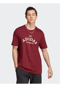 Adidas - adidas T-Shirt Graphics Archive IC5763 Bordowy Regular Fit. Kolor: czerwony. Materiał: bawełna