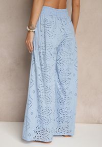 Renee - Niebieskie Ażurowe Spodnie z Bawełny High Waist o Szerokim Kroju Evinassa. Okazja: na co dzień, na spacer. Stan: podwyższony. Kolor: niebieski. Materiał: bawełna. Wzór: ażurowy. Styl: elegancki, casual
