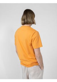 outhorn - T-shirt z nadrukiem męski - żółty. Okazja: na co dzień. Kolor: żółty. Materiał: bawełna, dzianina. Wzór: nadruk. Styl: casual