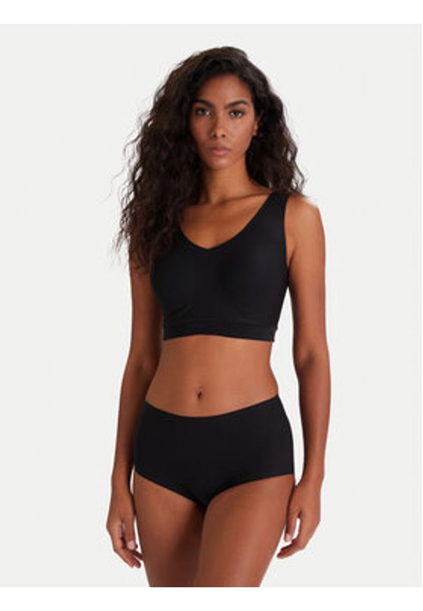 Chantelle Figi klasyczne z wysokim stanem Soft Stretch C26470 Czarny. Stan: podwyższony. Kolor: czarny. Materiał: syntetyk