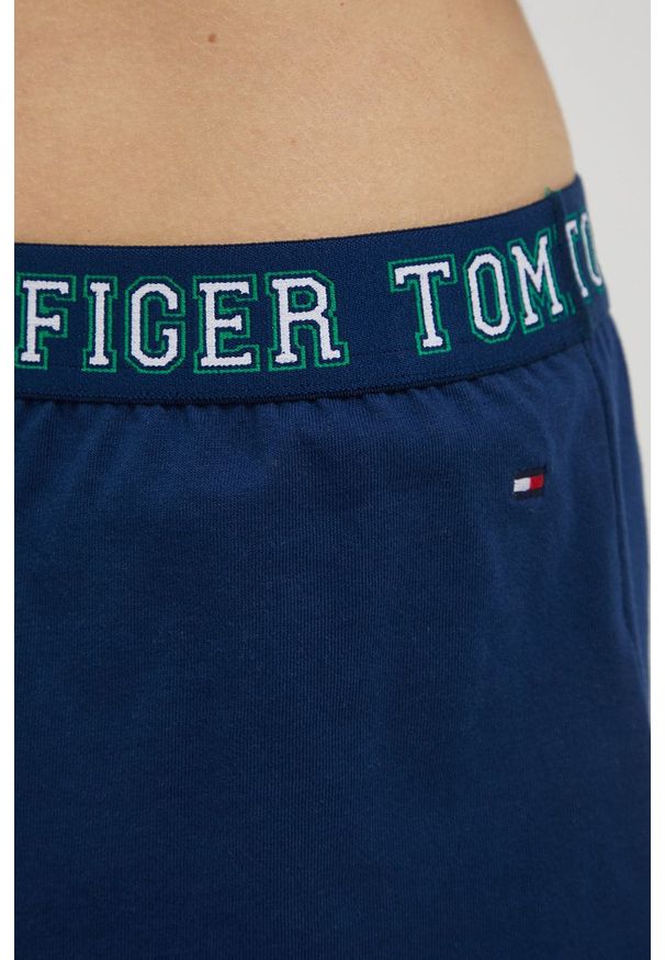 TOMMY HILFIGER - Tommy Hilfiger komplet piżamowy kolor granatowy bawełniana. Kolor: niebieski. Materiał: bawełna. Długość: krótkie