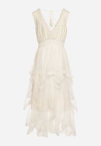 Born2be - Beżowa Sukienka z Kopertowym Dekoltem Wiązaniem na Plecach i Asymetrycznym Dołem z Siateczki Helolla. Okazja: na co dzień. Typ kołnierza: dekolt kopertowy. Kolor: beżowy. Materiał: jeans. Typ sukienki: asymetryczne, kopertowe. Styl: casual, elegancki #6