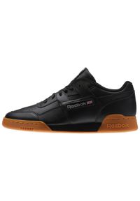 Buty do chodzenia męskie Reebok Workout Plus. Zapięcie: sznurówki. Kolor: wielokolorowy, czarny, szary. Materiał: materiał, syntetyk. Szerokość cholewki: normalna. Model: Reebok Workout. Sport: turystyka piesza