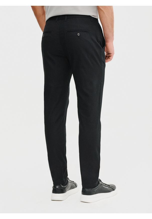Pako Lorente - PAKO LORENTE – Spodnie męskie w kolorze czarnym. Kolor: czarny. Materiał: bawełna, elastan. Sezon: wiosna