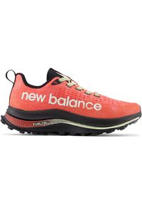 Buty damskie New Balance FuelCell SuperComp Trail WTTRXLD – czerwone. Okazja: na co dzień. Kolor: czerwony. Materiał: materiał, włókno, syntetyk, guma. Szerokość cholewki: normalna. Sport: fitness, bieganie, wspinaczka #1