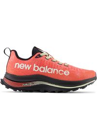 Buty damskie New Balance FuelCell SuperComp Trail WTTRXLD – czerwone. Okazja: na co dzień. Kolor: czerwony. Materiał: syntetyk, guma, materiał, włókno. Szerokość cholewki: normalna. Sport: wspinaczka, bieganie, fitness