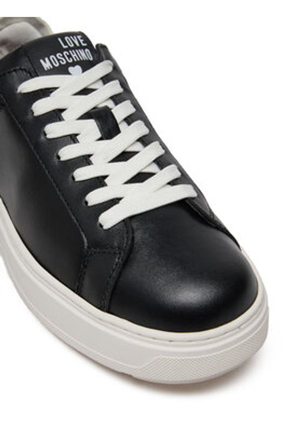 Love Moschino - LOVE MOSCHINO Sneakersy JA15174G1MIA300A Czarny. Kolor: czarny. Materiał: skóra