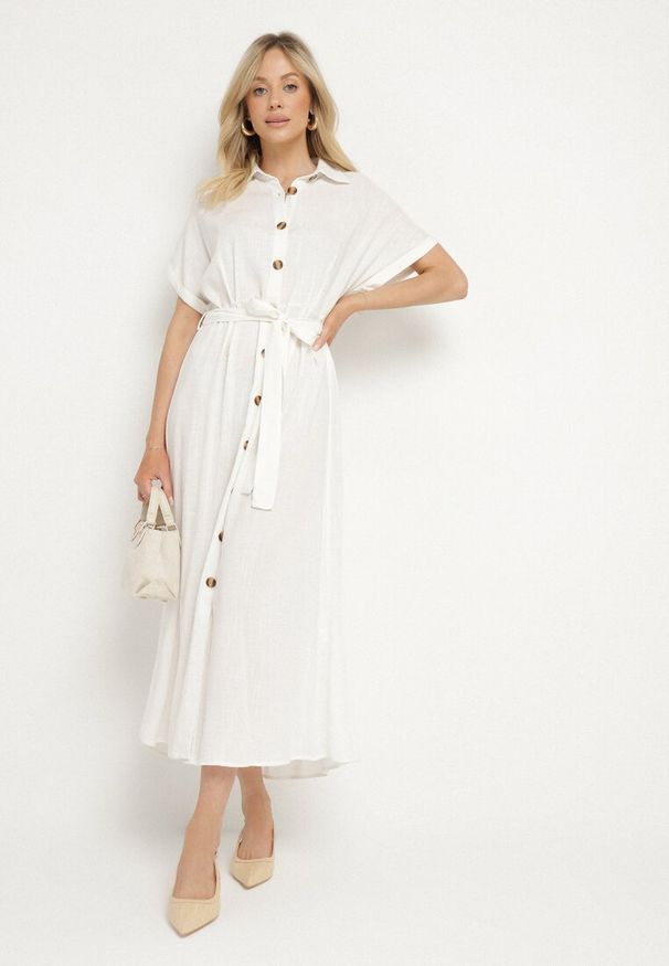 Born2be - Biała Koszulowa Sukienka z Lnem Wiskozą i Paskiem Lenaviel. Okazja: na co dzień. Kolor: biały. Materiał: wiskoza, len. Typ sukienki: koszulowe. Styl: casual, klasyczny