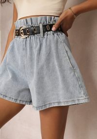 Renee - Jasnoniebieskie Jeansowe Szorty z Gumką w Pasie i Paskiem z Imitacji Skóry Alyssania. Stan: podwyższony. Kolor: niebieski. Materiał: jeans, skóra. Sezon: lato, wiosna. Styl: klasyczny #5