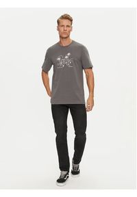 Only & Sons T-Shirt Augie 22030575 Szary Regular Fit. Kolor: szary. Materiał: bawełna