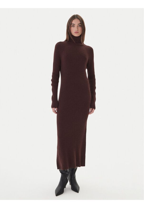 Kontatto Sukienka dzianinowa 3M0853C Brązowy Regular Fit. Kolor: brązowy. Materiał: syntetyk