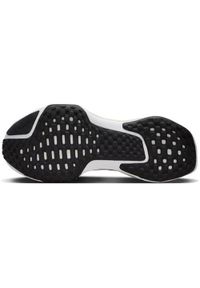 Buty do chodzenia damskie Nike Zoomx Invincible. Zapięcie: sznurówki. Kolor: biały. Materiał: syntetyk, tkanina, materiał. Szerokość cholewki: normalna. Sport: turystyka piesza