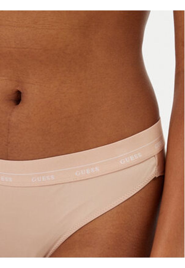 Guess Figi brazylijskie O5RE25 KCF20 Koralowy Regular Fit. Kolor: pomarańczowy. Materiał: syntetyk