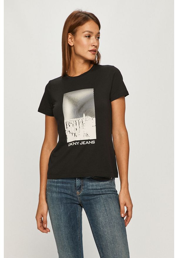 DKNY - Dkny - T-shirt. Okazja: na co dzień. Kolor: czarny. Materiał: dzianina. Wzór: nadruk. Styl: casual