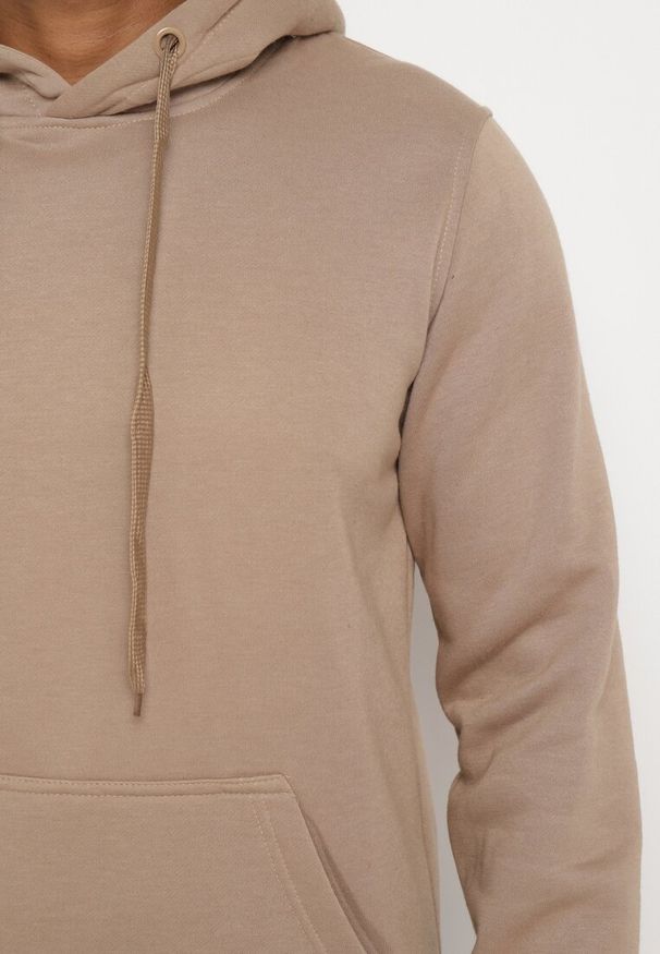 Born2be - Ciemnobeżowa Bluza Evoire. Okazja: na co dzień. Typ kołnierza: kaptur. Kolor: beżowy. Materiał: jeans. Styl: casual, klasyczny