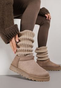 Renee - Ciemnobeżowe Niskie Śniegowce o Wsuwanym Fasonie Alodra. Okazja: na co dzień. Kolor: beżowy. Materiał: jeans, puch. Styl: casual, elegancki #5