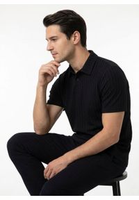 Koszulka Polo, Męska, z Dzianiny - Brave Soul - Czarna. Okazja: na co dzień. Typ kołnierza: polo. Kolor: czarny. Materiał: elastan, poliester. Styl: casual #6
