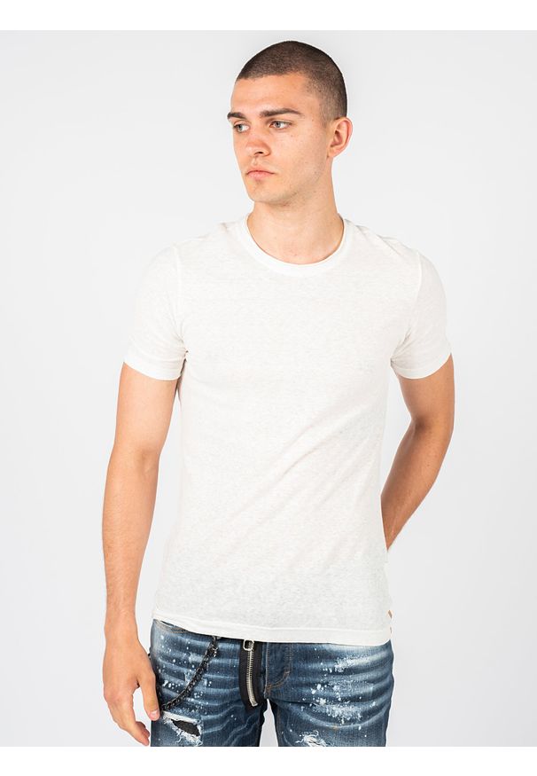 Xagon Man T-Shirt "Lino" | P2308 2JX 2405 | Mężczyzna | Kremowy. Okazja: na co dzień. Kolor: kremowy. Materiał: len, bawełna. Styl: casual