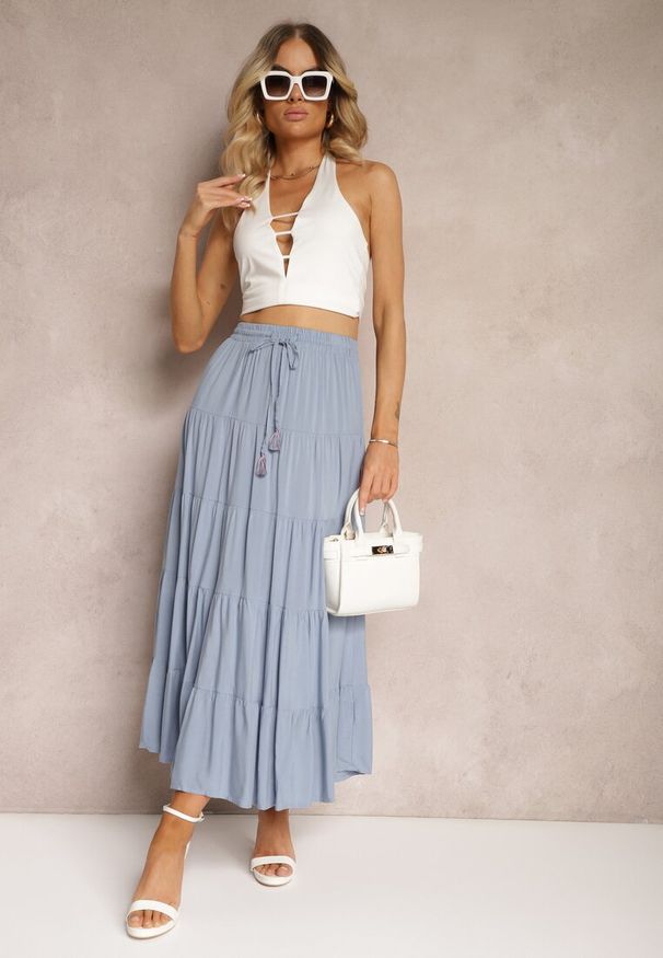 Renee - Niebieska Wiskozowa Spódnica High Waist o Rozkloszowanym Kroju z Wiązaniem i Gumką w Talii Leceviana. Okazja: na spacer. Stan: podwyższony. Kolor: niebieski. Materiał: wiskoza. Wzór: aplikacja. Sezon: wiosna, lato. Styl: elegancki