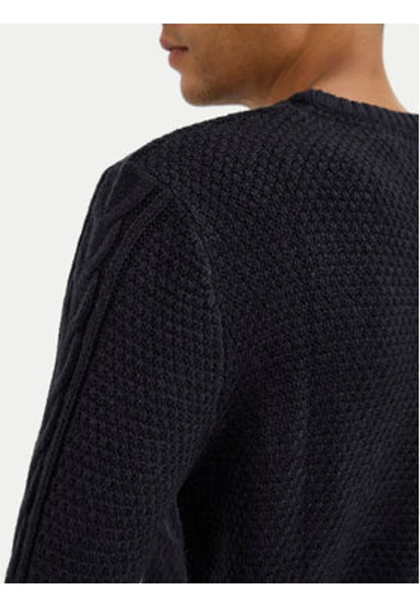 Blend Sweter 20717439 Czarny Regular Fit. Kolor: czarny. Materiał: syntetyk