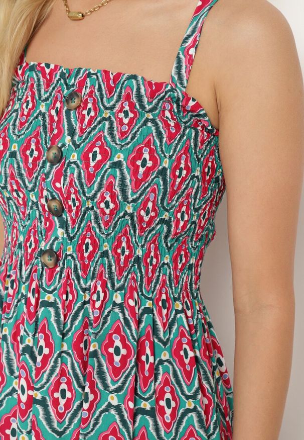 Born2be - Zielono-Różowa Rozkloszowana Sukienka z Wiskozy z Regulowanymi Ramiączkami i Marszczoną Górą Jovemia. Okazja: na plażę, na co dzień, na spacer. Kolor: zielony. Materiał: wiskoza. Długość rękawa: na ramiączkach. Sezon: lato. Typ sukienki: proste. Styl: casual, wakacyjny, klasyczny