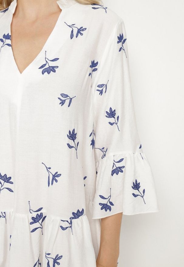 Born2be - Biała Sukienka z Wiskozą o Rozkloszowanym Kroju z Haftem i Falbankami Axneria. Okazja: na co dzień. Typ kołnierza: kołnierz z falbankami. Kolor: biały. Materiał: wiskoza. Wzór: haft. Typ sukienki: rozkloszowane. Styl: casual, klasyczny