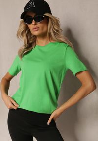 Renee - Zielony Bawełniany T-shirt o Klasycznym Kroju z Okrągłym Dekoltem Berdiana. Kolor: zielony. Materiał: bawełna. Styl: klasyczny