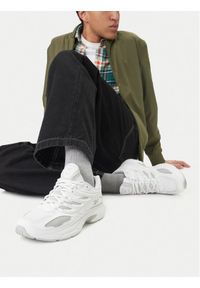 Reebok Sneakersy EO-PREMIER ROAD CONTROL 100245180 Biały. Kolor: biały. Materiał: materiał #1