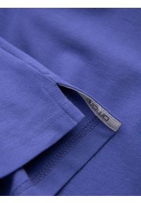 Ombre Clothing - Jednokolorowa koszulka polo męska BASIC z dzianiny pique - fioletowa V12. Okazja: na co dzień. Typ kołnierza: polo. Kolor: fioletowy. Materiał: dzianina. Wzór: haft, aplikacja, jednolity. Styl: sportowy, wizytowy, casual #8