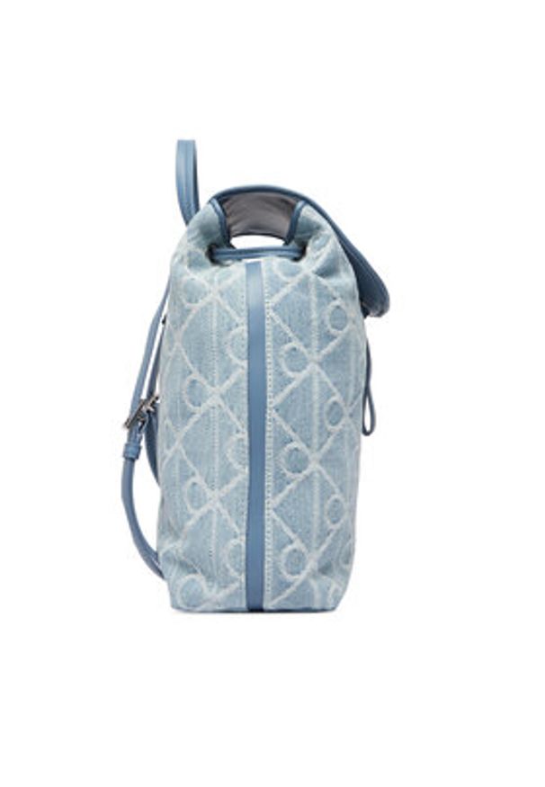 Calvin Klein Plecak Emblem Aop Denim Backpack LV04F3508G Niebieski. Kolor: niebieski. Materiał: materiał