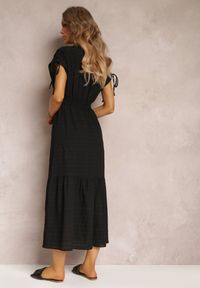 Renee - Czarna Sukienka Rozkloszowana z Trójkątnym Dekoltem Thamefa. Kolor: czarny #4