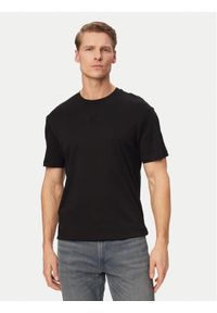 Calvin Klein T-Shirt LV04LF243G Czarny Regular Fit. Kolor: czarny. Materiał: bawełna #1