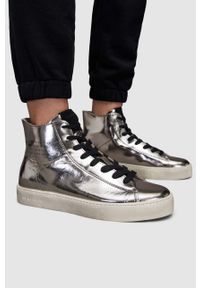AllSaints trampki skórzane TANA damskie kolor srebrny WF543X. Nosek buta: okrągły. Zapięcie: sznurówki. Kolor: srebrny. Materiał: skóra. Styl: klasyczny #3