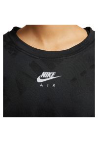 Koszulka damska do biegania Nike Air Midlayer Crew CJ1882. Materiał: poliester, materiał, elastan. Długość rękawa: długi rękaw. Technologia: Dri-Fit (Nike). Długość: długie. Sport: bieganie