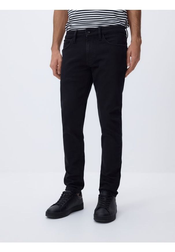 Reserved - Jeansy slim fit - czarny. Kolor: czarny